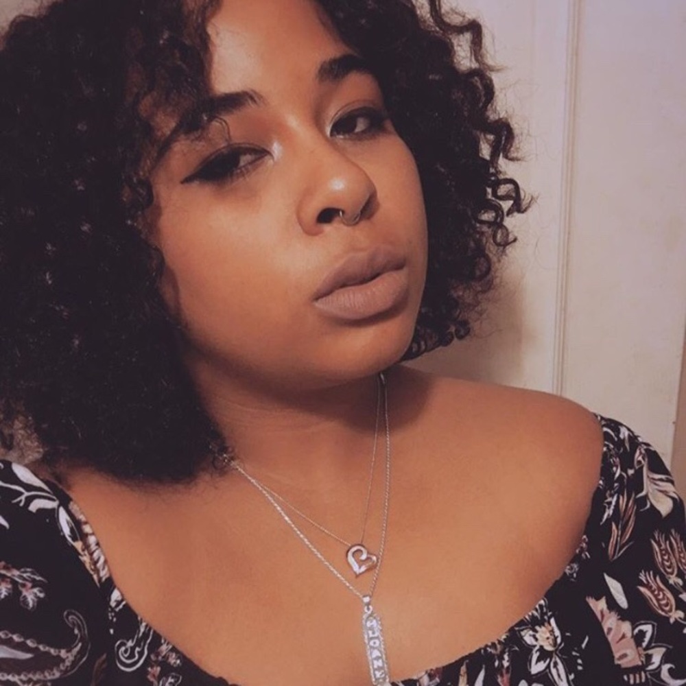 Meet your Posher, Sloane